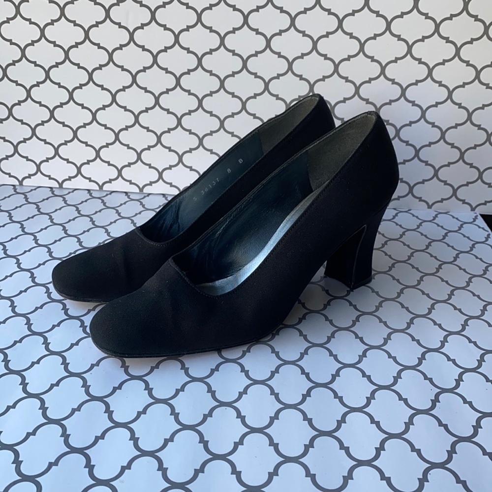 Stuart Weitzman Shoes Black fabric heeled pumps. Size 8 super comfy!
